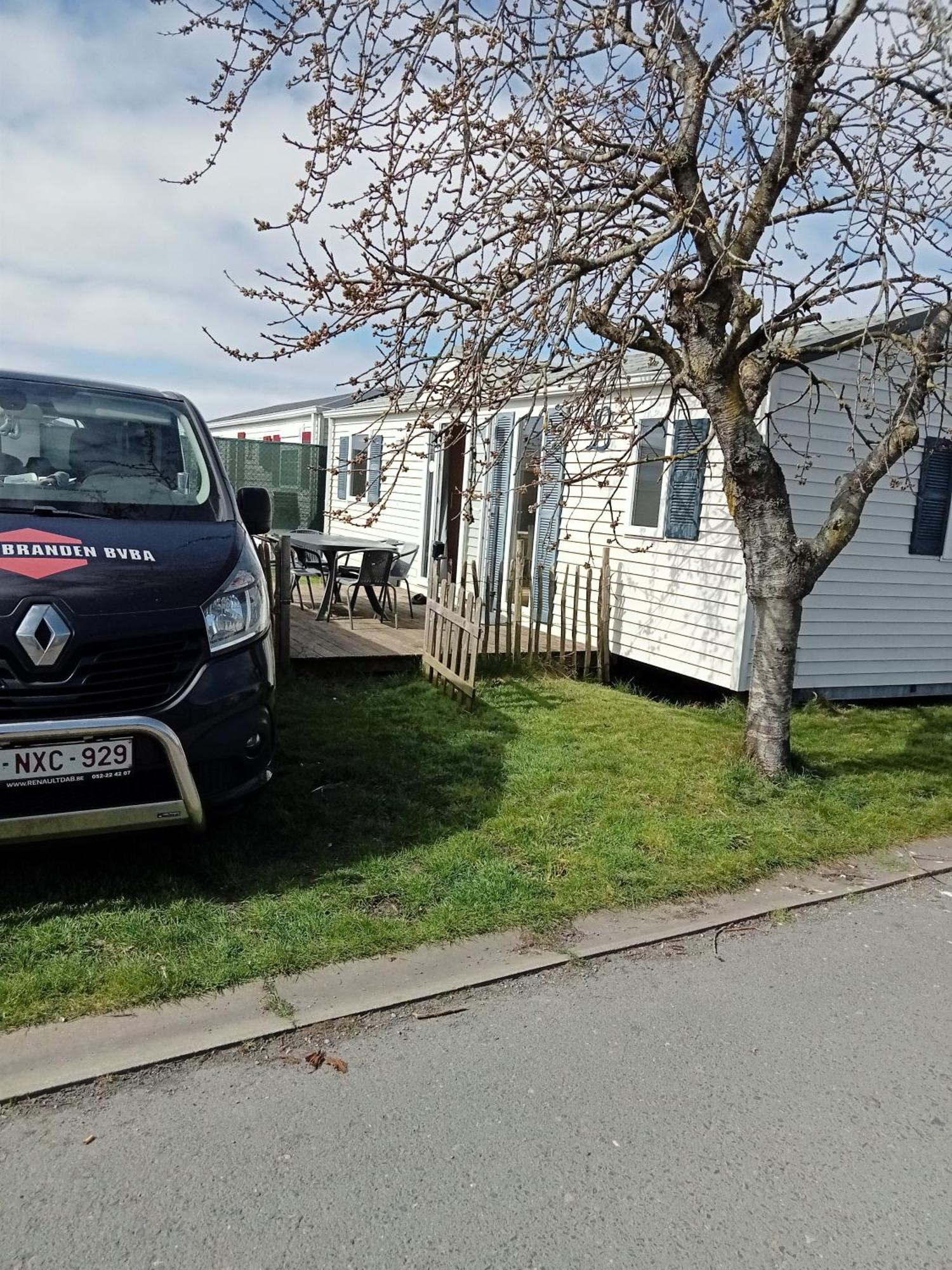 Stacaravan Bredene Met Tuin Nr 2126 Exterior foto